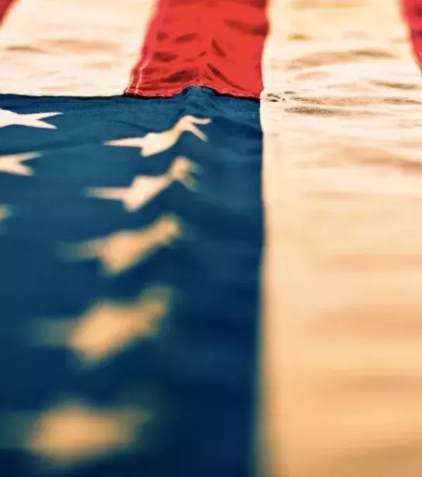 Die amerikanische Regierung verwendet seit 6 Jahren Bots, um ihre Ansichten zu verbreiten. Genau wie Russland