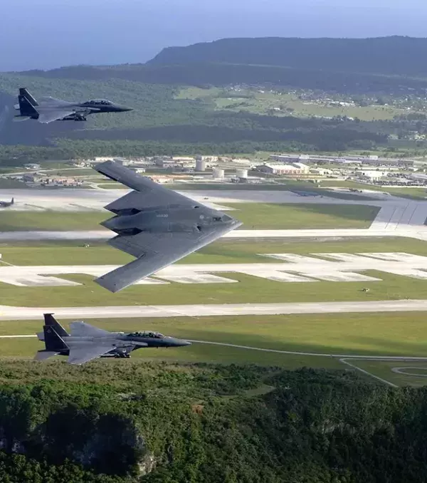 Guam: Das US-Militär baut 1944 eine strategische Anderson Air Force Base. Sie liegt an der Nordspitze der Insel